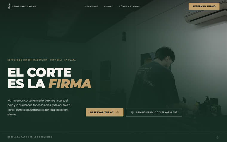 Sitio web de Veinticinco Ocho diseñado por ZEK, en escritorio